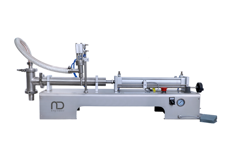 Single Head Pneumatic Liquid Filling Machine